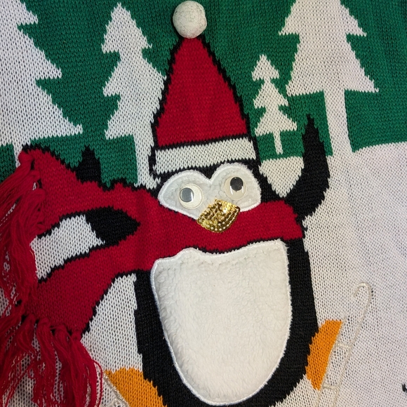 FUN & Festive Holiday Skating Penguin Knit Sweater -Tiara International Sz Large - Picture 3 of 9